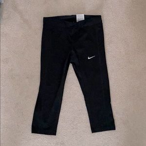 Nike Dri-fit capri leggings
